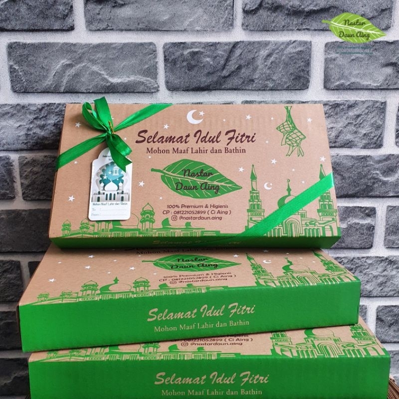 

Nastar bentuk Daun by Mrs. Aing (1 box isi 10 pcs), HAMPERS IDUL FITRI / LEBARAN READY