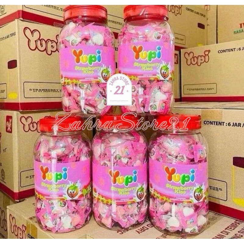 

[ZS21] Permen Yupi Strawberry Kiss Toples 300Gram