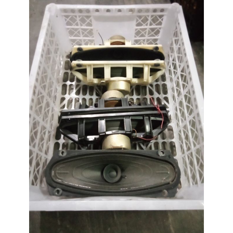 speaker pasif middle Polytron second normal