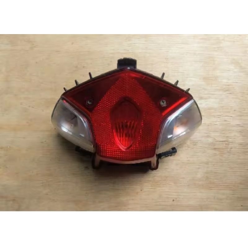 Lampu Belakang lampu stop lampu rem  Yamaha  Vega force