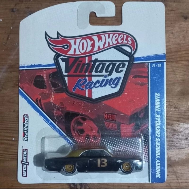 hot wheels hotwheels vintage racing smokey yunick's chevelle tribute (t)