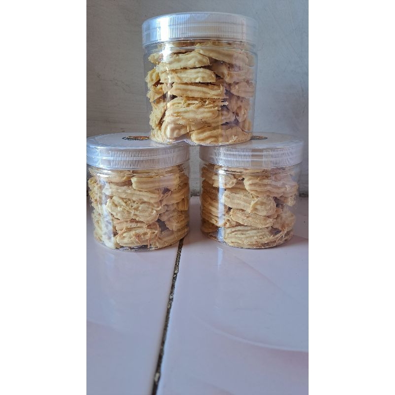 

kue sagu keju lumer premium 600 ml