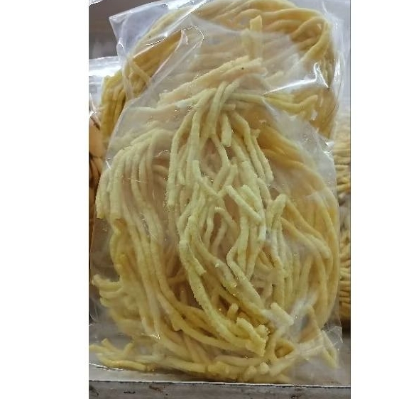 

kerupuk mie untuk asinan bogor