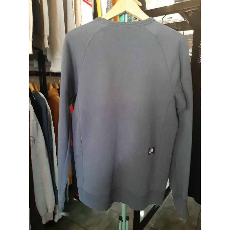 Crewneck SECOND Nun1K3 3s.b3 skate board SECOND