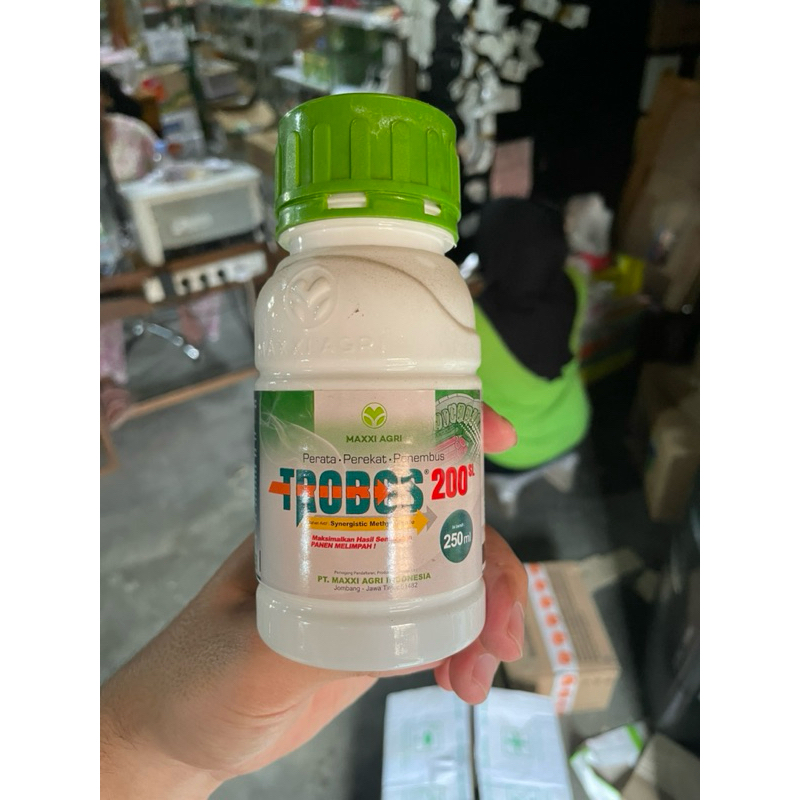 Trobos Perekat Perata Penembus 200SL 250 ml