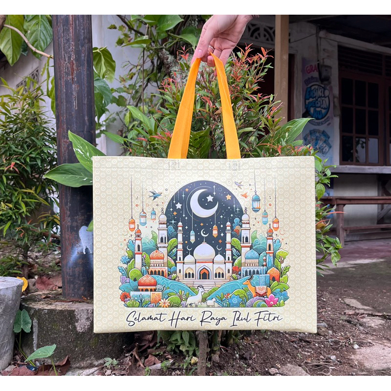 

Tas Hampers Idul Fitri Size 31x15x40cm kode TH 34