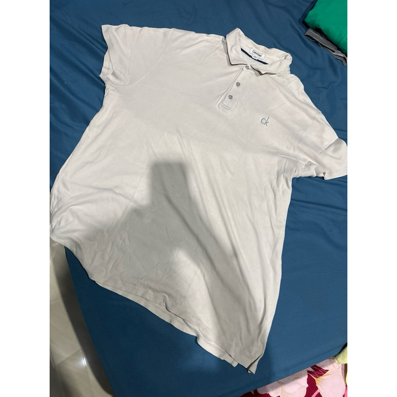 Kaos Cowo Calvin Klein Preloved