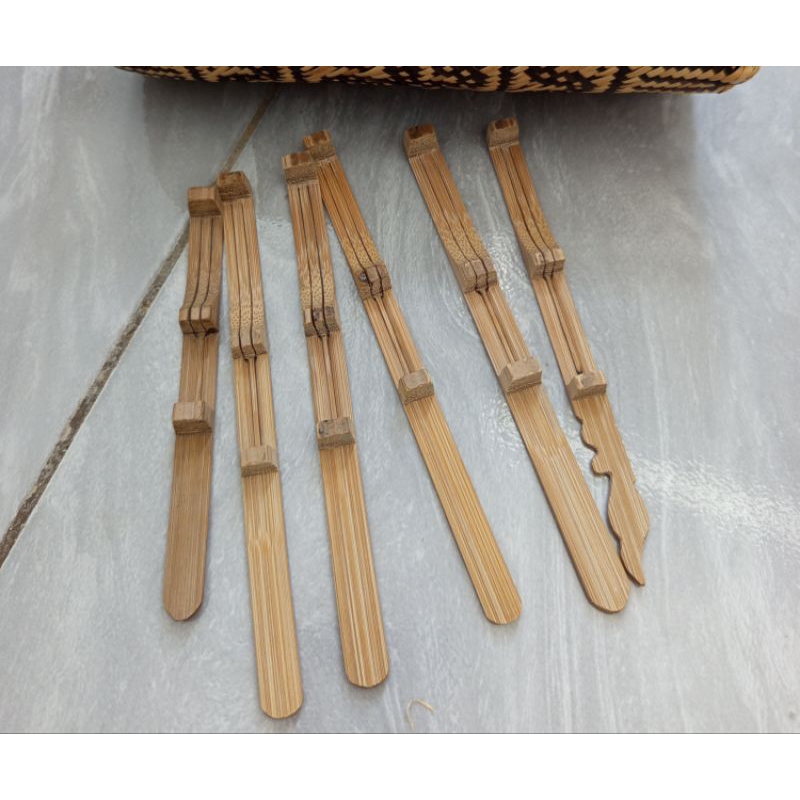 Alat Musik Tradisional Bambu (Karinding)