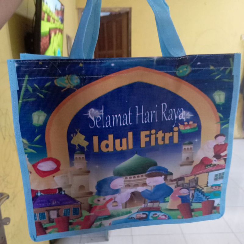 

Tas Hampers Ramadhan Custom