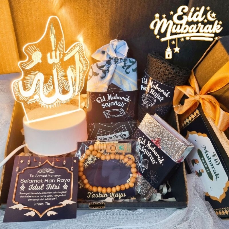 

Hampers Lebaran Cowok / Kado Parcel Idul Fitri Cowok / Giftset Peci Sajadah Alquran