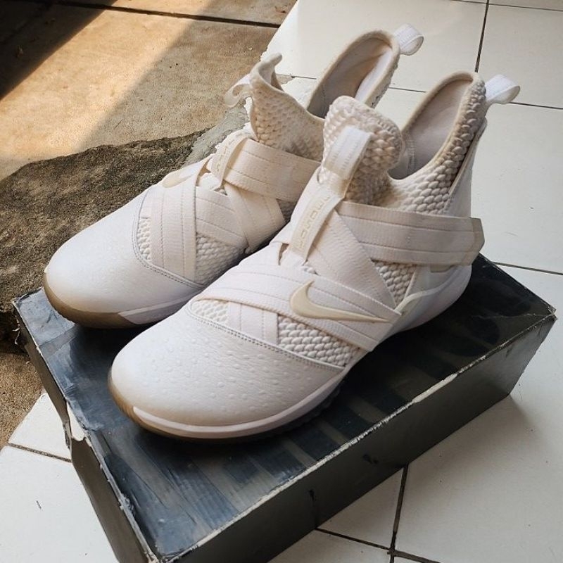 SEPATU NIKE LEBRON SOLDIER XII SFG WHITE PUTIH SECOND ORI ORIGINAL ASLI | NIKE SHOES SECOND SIZE 46 