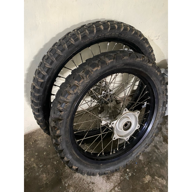 welset / veleg set tromol ban ori CRF 150 L