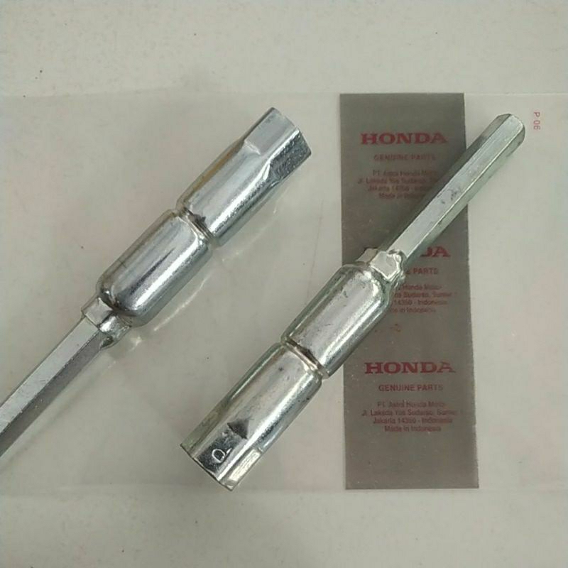 KUNCI BUSI PCX 150, 160 ADV 160 ORIGINAL HONDA