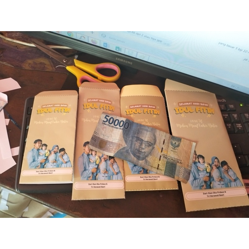 

amplop lebaran bisa request desain