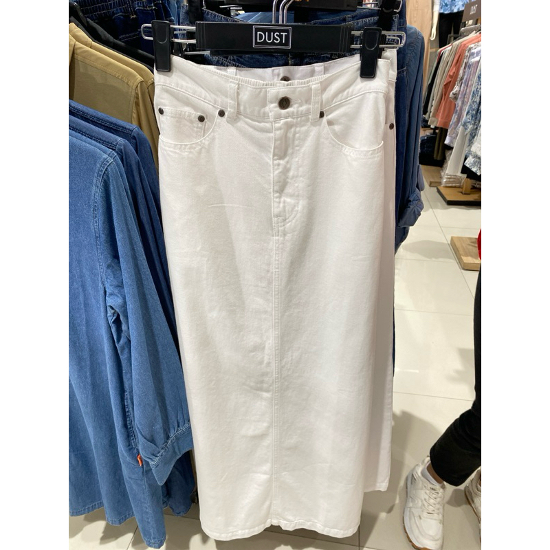 ROK PANJANG PINGGANG BELAKANG KARET PUTIH DUST BRAND MATAHARI ORIGINAL