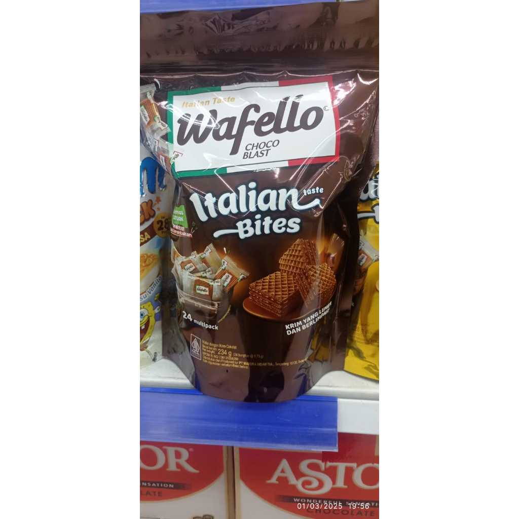 

WAFELLO WAFER ITALIA COKLAT POUCH CHOCO BLAST 234GR