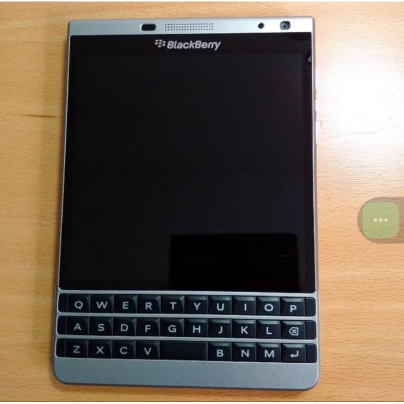 blackberry passport dallas silver red