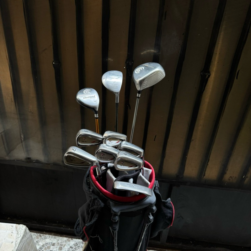 set stik golf wilson & wood cleveland siap turun lapangan