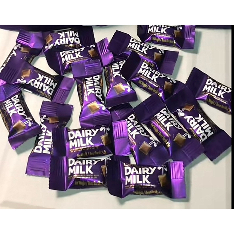 

Coklat Cadbury diary milk mini isi 10