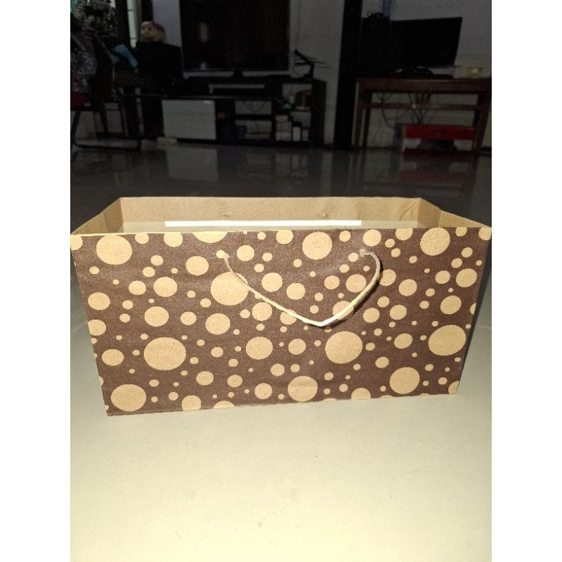 

paper bag landscape motif 36 × 15 × 18 isi 12pcs