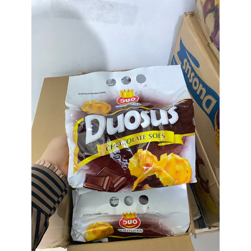 

Duosus Soes Kering Isi Coklat 250 Gram dan 500 Gram