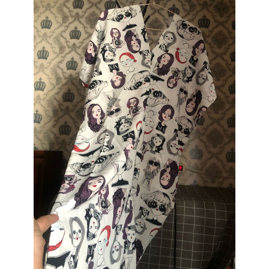 Outer Kaftan Midi Lengan Pendek (Di Atas Siku) - Putih Motif Cool Girls