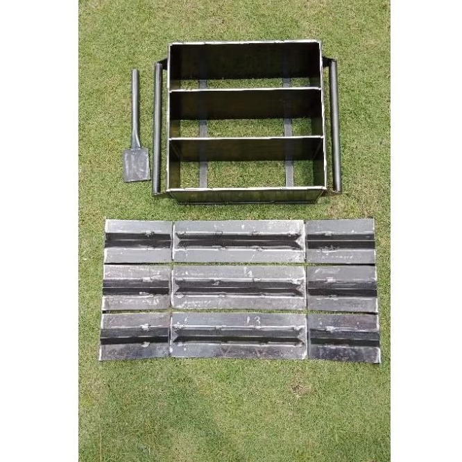 cetakan batako engsel tripel//double 3 ukuran 30x15x10cm