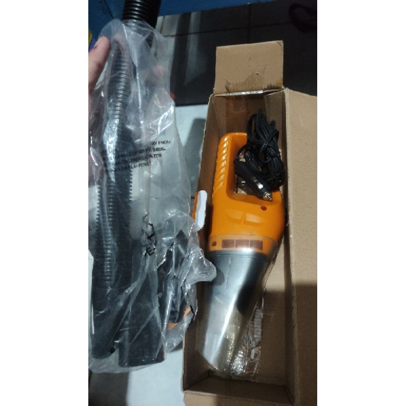 Maximus car vaccum cleaner