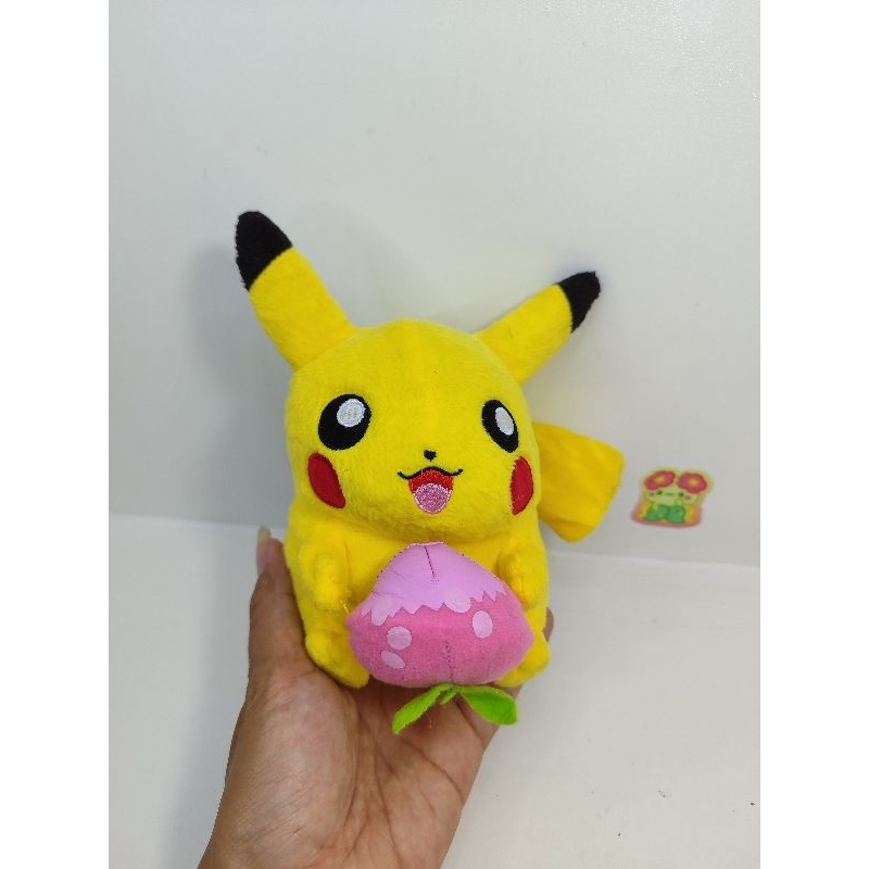 boneka pokemon pikachu peach berry original banpresto vintage
