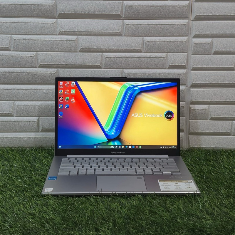Asus VivoBook GO 14 E1404GA-FHD353, Core i3 N305, RAM 8GB, SSD 512GB, UHD Graphics, Layar 14"FHD