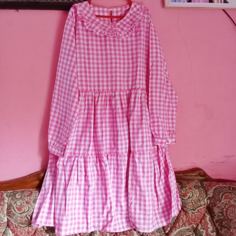 dress pink putih kotak kotak