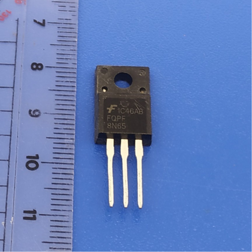 Transistor 8N65 / 8N 65 / TR 8N65 FQPF Fairchild / mosfet fqpf 8n65 mosfett fqpf8n65