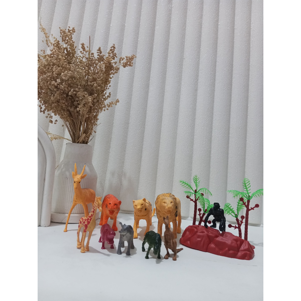 MAINAN FIGURE BINATANG "ANIMAL KINGDOM" / MAINAN KARET BINATANG
