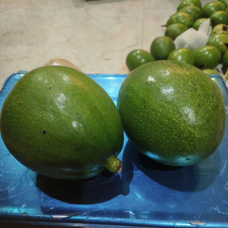 

alpukat miki 900 gram isi 2