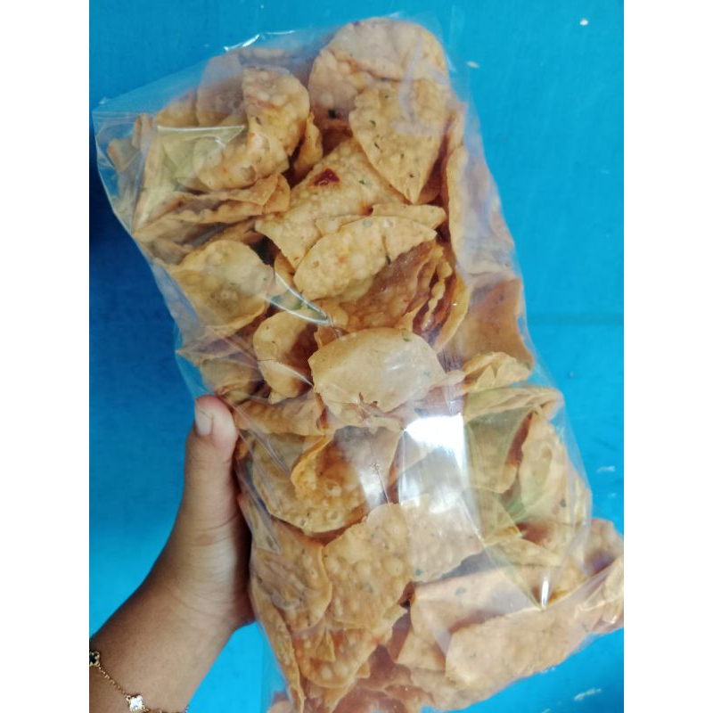 

Kemplang Cemilan khas Tuban