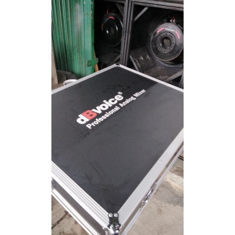 HARDCASE MIXER 16 CH HPL