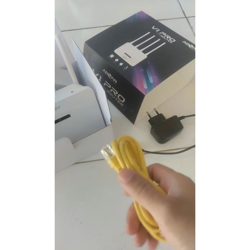 Modem Router WiFi 4G LTE Advan CPE V1 - Bekas 3 Bulan