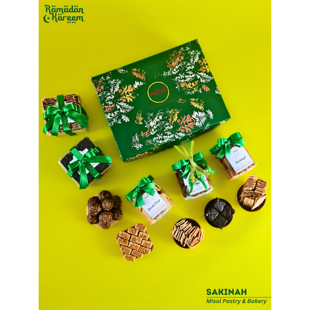 

SAKINAH hampers Parcel MISOL cookies Kue Kering isi 5 Toples - Untuk Hari Raya, Ultah atau Ucapan