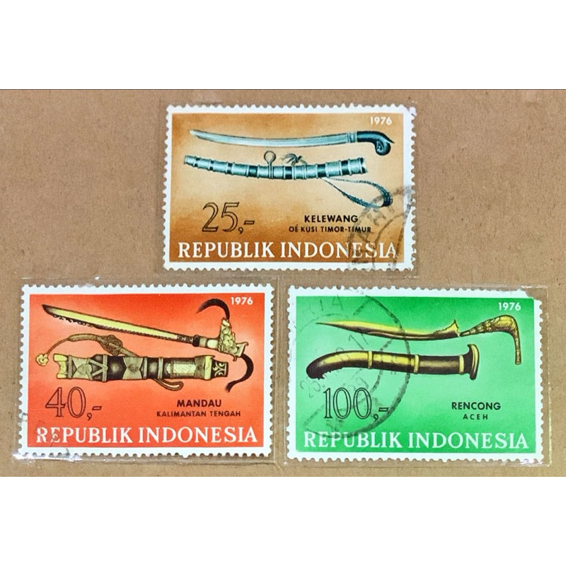 

(BA) PRANGKO INDONESIA 1976 KEBUDAYAAN INDONESIA 3V COMPLIT SET USED.