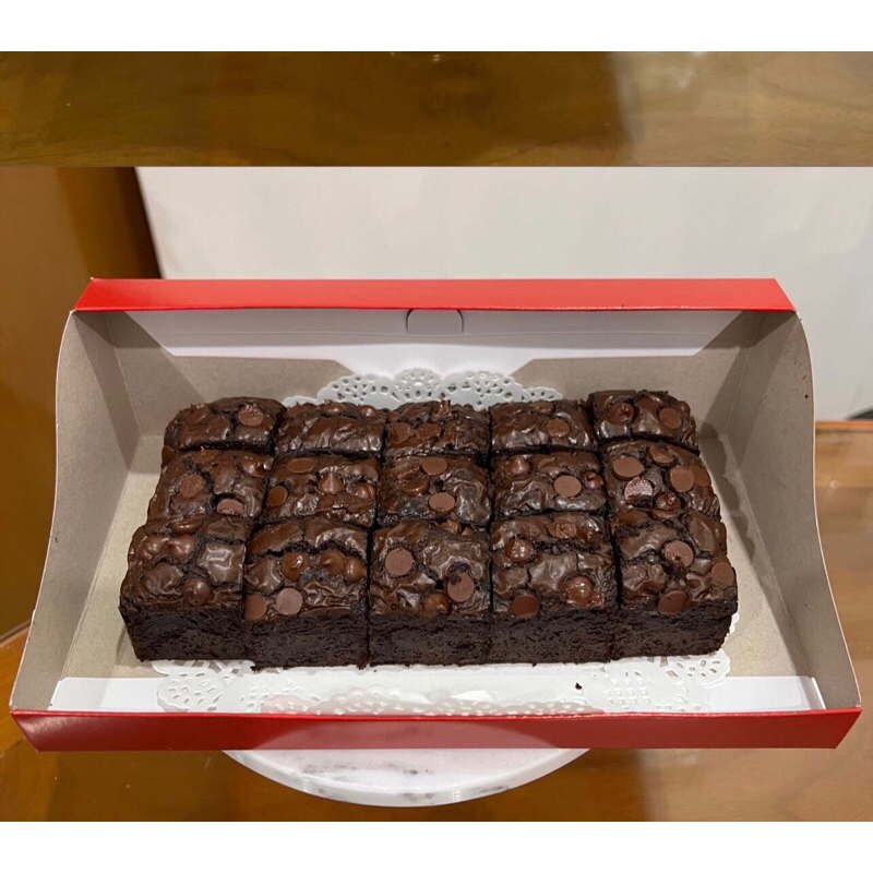 

Brownies Chocochips, Keju, Almond, Nutella