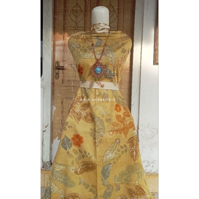 Kain Ecoprint Katun Sutra Yunior Hijau kekuningan