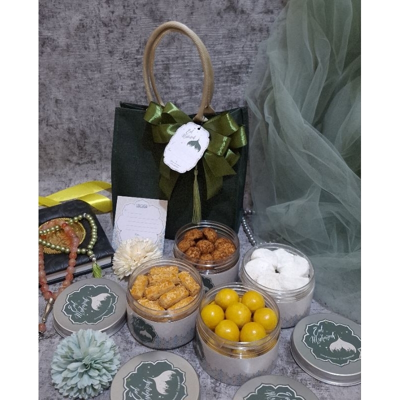 

Hampers 4 Jar Kue Kering Premium 300ml