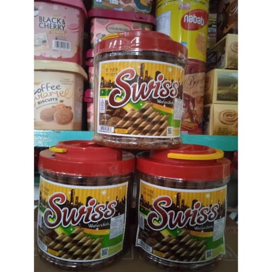 

ASTOR SWISS WAFER STICK 400 GRAM TOPLES COKLAT ROLL