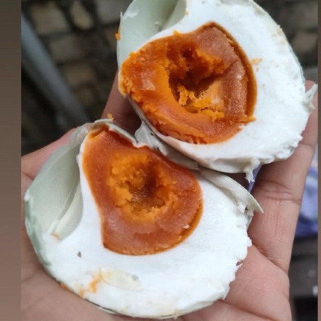 

TELUR ASIN TER ENAK DAN MURAH UKURAN BESAR ISI 30