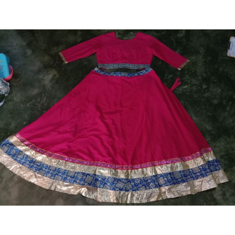 BAJU INDIA WANITA ( LEHENGGA INDIA )