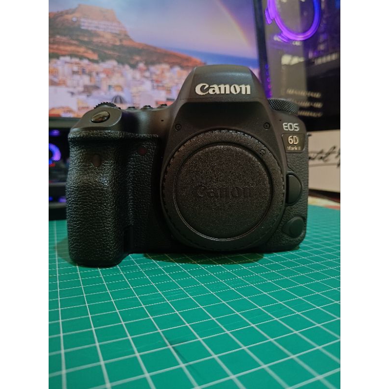 Canon 6D mark ii, lensa fix 50mm f1.8 stm, lensa 24-70mm f2.8