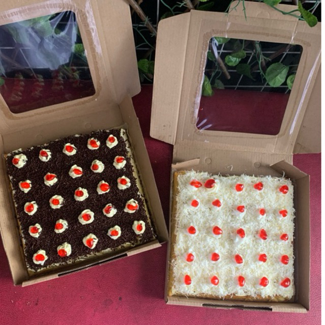 

Bolu Potong Aneka Topping Cake Potong 25Pcs Hampers Kue bolu