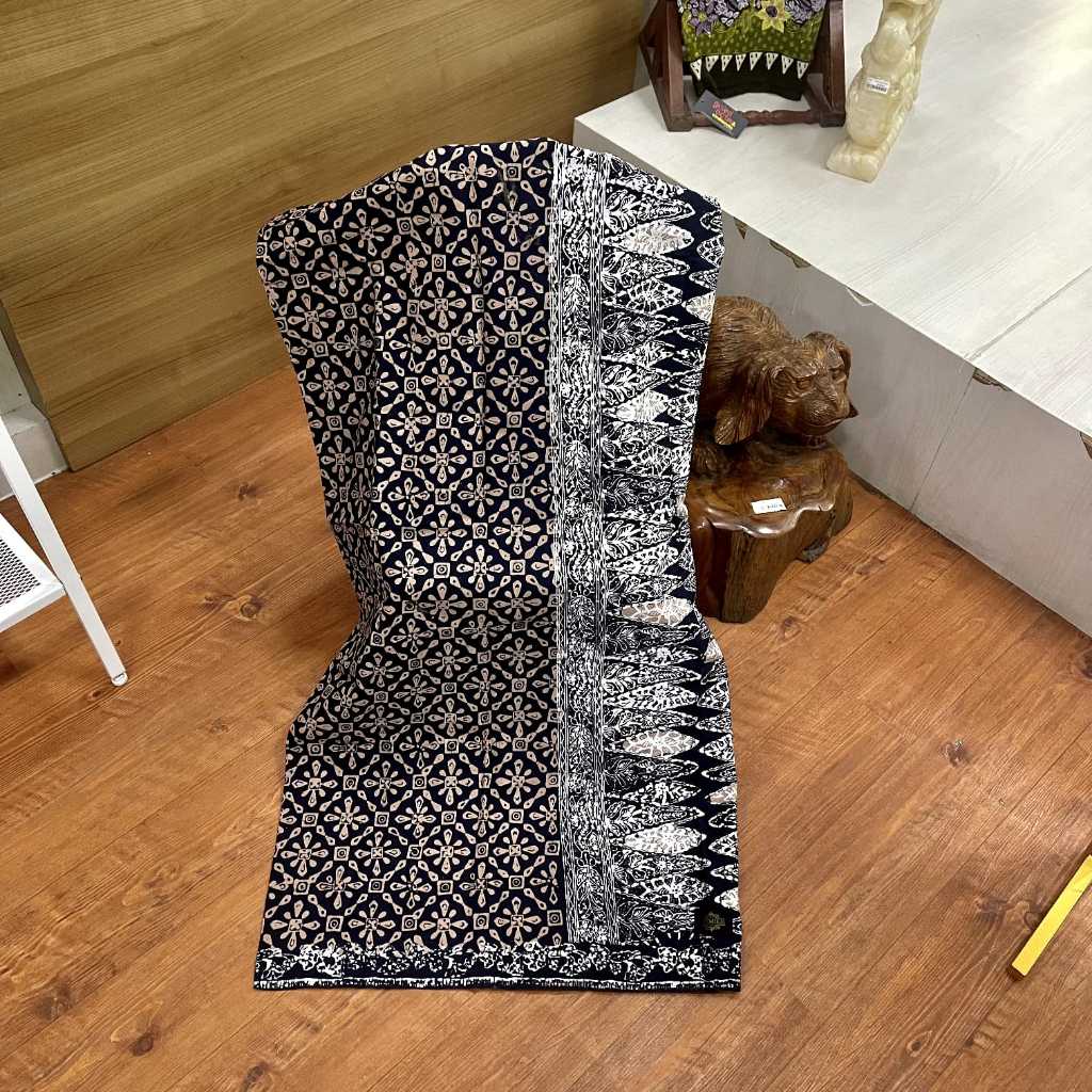 Sarung Motif Lar Gurda by Mandiri UD