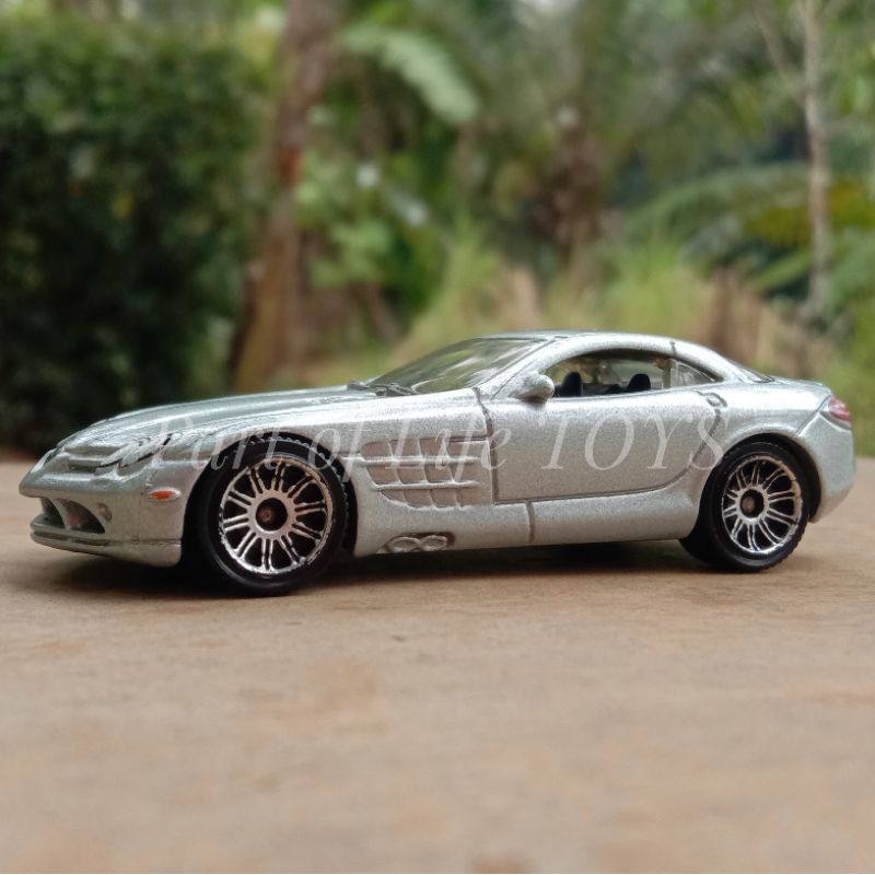Matchbox 2004 Mercedes-Benz SLR McLaren