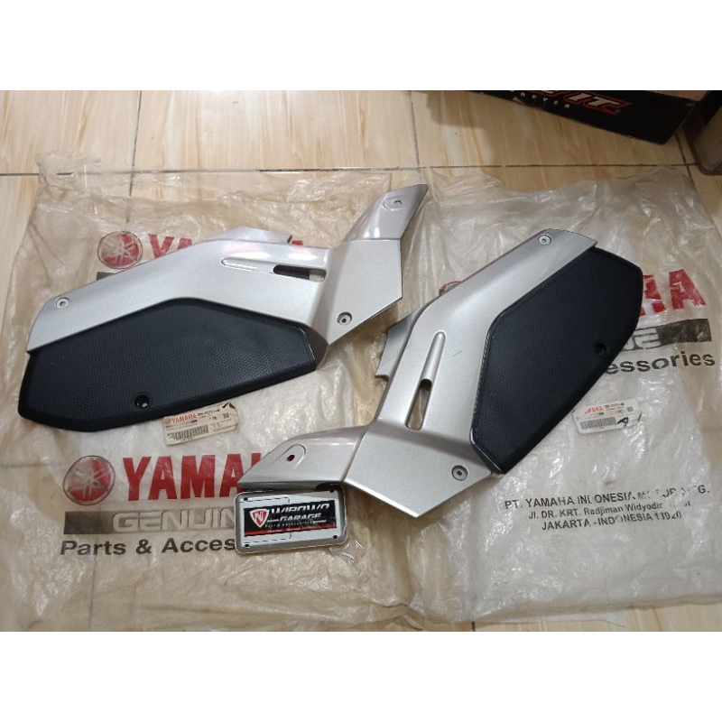 Cover Tutup Aki Nouvo Z Silver Original 2D5 Tutup Body Aki Kanan Kiri